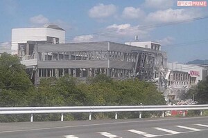 地震発生からしばらくした後、爆発が起きた『イオンモール熊本』