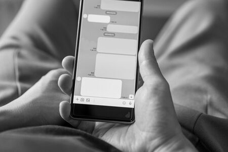 LINEのトーク履歴も内容によっては…