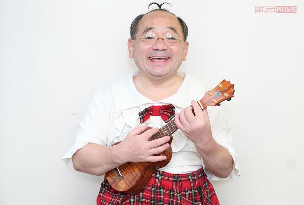 「明るく陽気にいきましょう〜♪」と笑顔を見せるぴろき