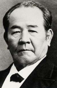 渋沢栄一邸の前に住んでいた