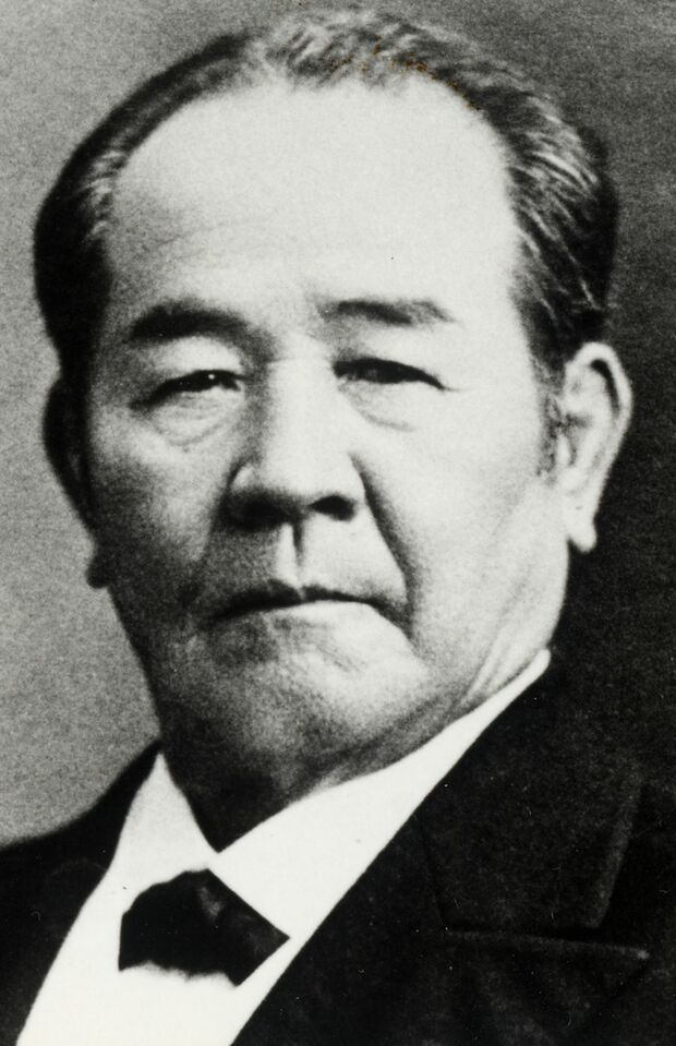 渋沢栄一邸の前に住んでいた