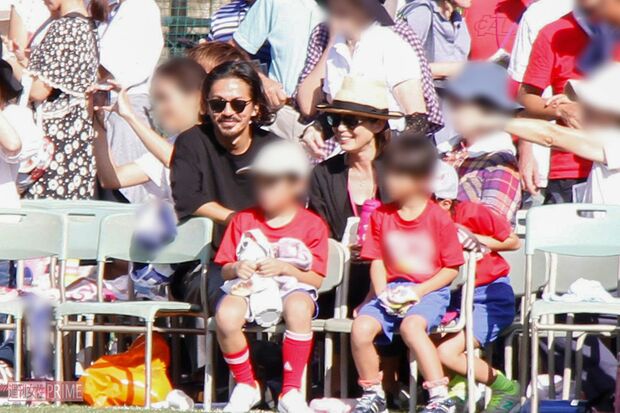 娘の頑張りから目が離せなくなる森田剛と宮沢りえ（'18年10月）