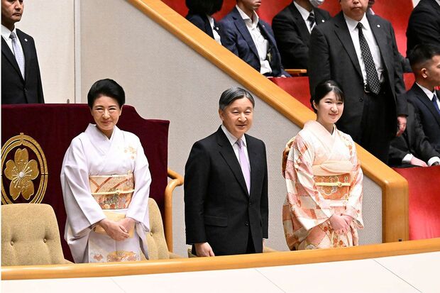 1月18日、天覧相撲に来られた天皇ご一家（撮影／JMPA）