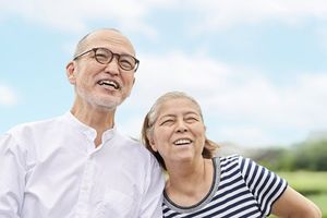高齢期を前向きに捉えて、明るく過ごす！　※写真はイメージです