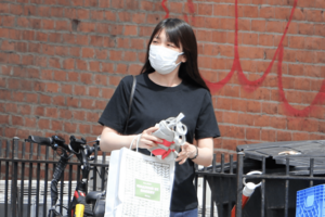 '21年11月の渡米から丸2年。NY生活を謳歌する眞子さんは、まだ一度も帰国していない（写真／共同通信社）