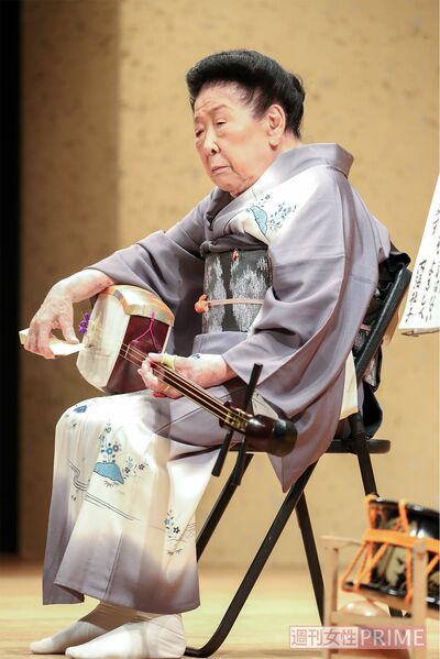 芸人生活79年の内海桂子さん「とにかく仕事をしているのが一番楽しいね！」　撮影／佐藤靖彦