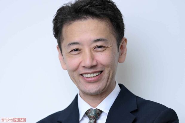 大浦龍宇一(おおうら・りゅういち)1968年11月17日生まれ。京都府出身。'94年にドラマ『この世の果て』でデビューし、'96年には『夏の午後』で歌手デビュー。以後、NHK連続テレビ小説『天うらら』、ドラマ『警視庁鑑識課第9班』、映画『ピンポン』、舞台『大人計画・キレイ』など多数の作品に出演。特技はイラスト、作詞作曲、弾き語り。