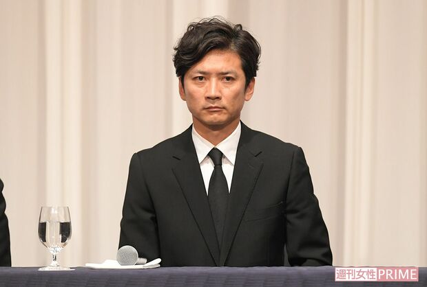 山口を除くTOKIOのメンバーが出席した謝罪会見（'18年5月2日）