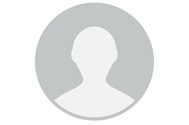 田中克典さん たなかかつのり 1962年埼玉県生まれ。日本福祉教育専門学校卒業後、障害者福祉センターなどで介護経験を積む。2000年、介護保険制度の発足と同時にケアマネジャーの実務に就き、これまでに約500人の高齢者を担当。