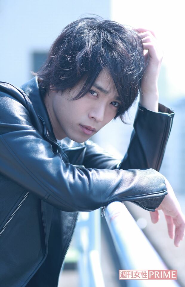 黒羽麻璃央　撮影／森田晃博