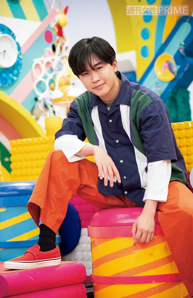 “国民の息子”が成人して大学生に！学業だけでなく、立派にMCも務める（撮影／吉岡竜紀）