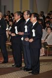 大橋巨泉さんお別れの会で。写真手前から、関口宏さん、王貞治さん、河野洋平さん('16年9月)