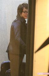 週刊女性の直撃取材を受ける、麒麟・川島明