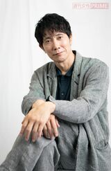 佐々木蔵之介　撮影／矢島泰輔　スタイリング／勝見宜人（Koa Hole inc.）　ヘアメイク／晋一朗　衣装協力／CONFECT（CONFECT 表参道店）