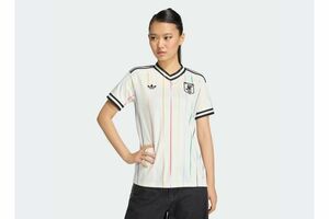 サッカー日本代表アウェーユニホーム(アディダス公式サイトより)