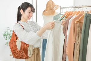 買い物を控える人も（写真はイメージです）