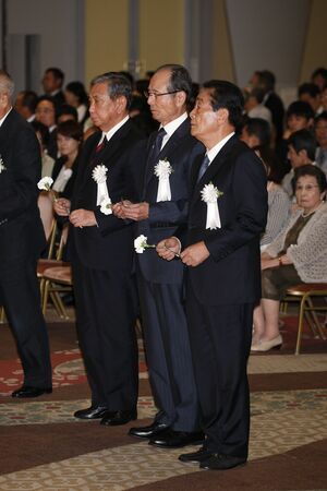 大橋巨泉さんお別れの会で。写真手前から、関口宏さん、王貞治さん、河野洋平さん（'16年9月）