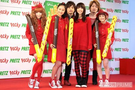 ‘08年、忽那汐里は第50代ポッキープリンセスに抜擢された（左から2番目）