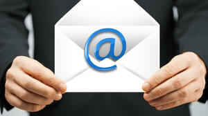 ビジネスメールのテクニックをご紹介します（写真：Syda Productions / PIXTA）