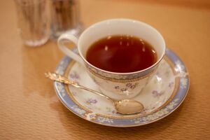 インドでは飲み終えたティーカップは叩き割るのが常識