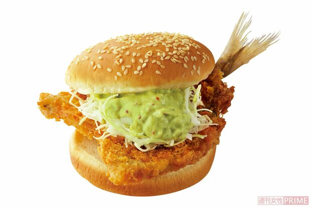 はみでる！アジフライバーガー　ワカモレ（2023年、現在発売中）