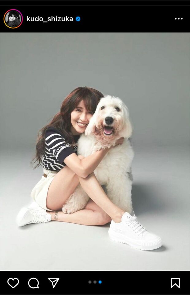 「デニムのワイドパンツのほうが無理がないかも。大人ヘルシーは匙加減がキモです」（本人インスタグラムより）