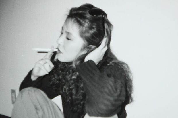 「大人ぶって吸っていたタバコも、大人になってやめました（笑）」と五十嵐さん