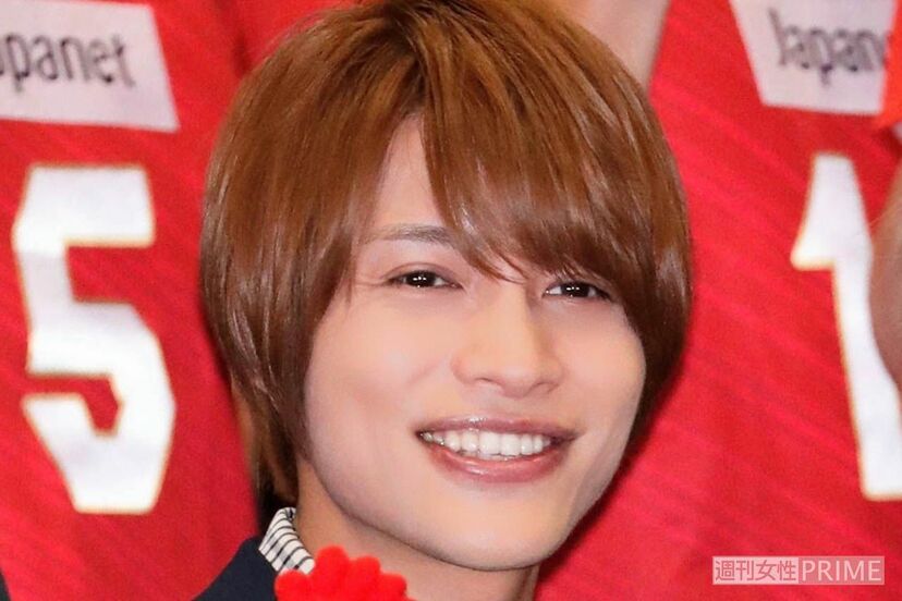 中間淳太（ジャニーズWEST）公式写真