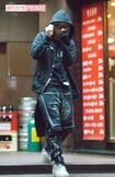 '16年4月、手越祐也が六本木合コンから帰宅する瞬間を激写