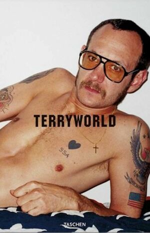 テリー氏(同氏の写真集『TERRYWORLD』より)