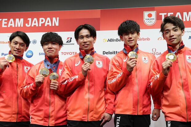 体操男子団体の5人