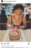 友人や息子に誕生日を祝ってもらったという長谷川京子のインスタグラム(7月23日付)。ほかにもオシャレやエクササイズで“女磨き”に精を出す様子が満載