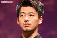 竹内涼真 、人気ゲーム『龍が如く』実写化主演で“伝説のヤクザ・桐生一馬”に!『仮面ライダー』から10年…