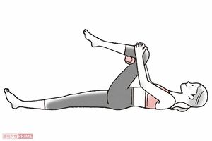 ひざのテニスボールストレッチ