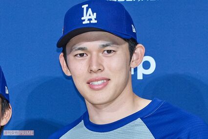 米ドジャース・佐々木朗希、記念トレカ発売を告知も「大谷翔平の番号“17”」まさかのサイン“書き間違え”疑惑が浮上