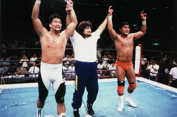 1991年8月・第1回G1クライマックス決勝戦。対戦相手は武藤選手。蝶野が優勝を決めたあとリング上で闘魂三銃士がそろい踏みをして、新時代到来へ