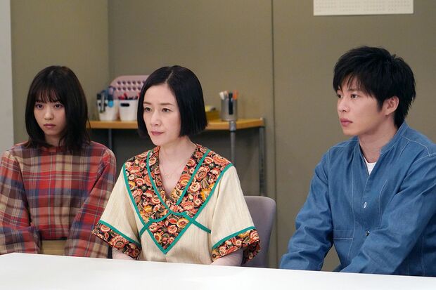 菜奈と翔太は“交換殺人ゲーム”で次々に起きる殺人を食い止めるべく動く　(c)日本テレビ