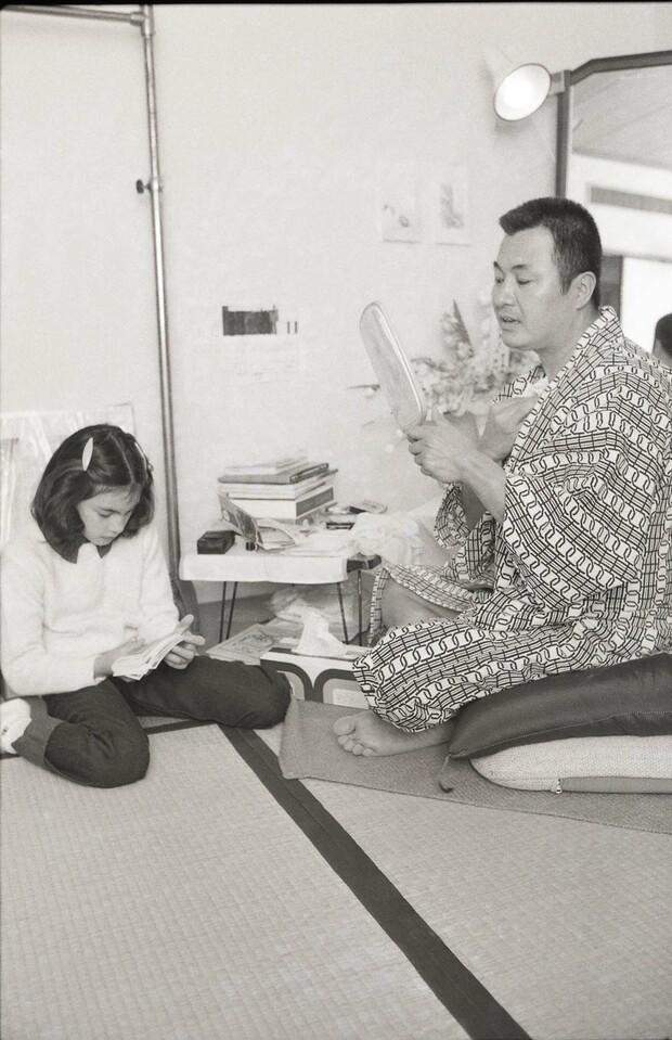 梅宮アンナと故・梅宮辰夫さん、楽屋にて（1982年2月22日）