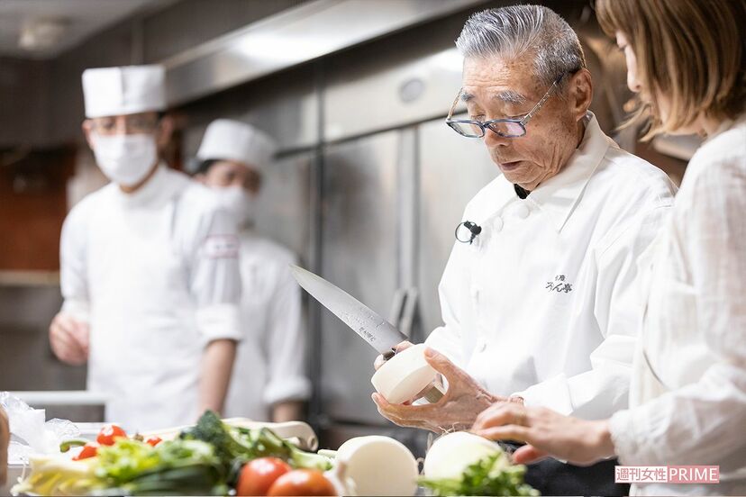 画像 写真 料理の鉄人 が91歳youtuberへ 自由な発想 ひらめきを生きがいに 新しい家庭料理 を配信 週刊女性prime