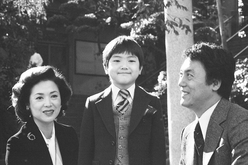 画像 写真 父 平幹二朗さん一周忌 息子 平岳大が語る 両親離婚後のドラマチック再会 ニュース概要 週刊女性prime