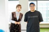 放送作家・澤井直人（右）と菊地亜美　撮影／佐藤靖彦