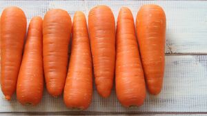 にんじんは目にいいはデマ？