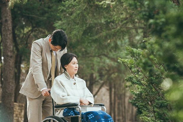 （c）Netflixオリジナルシリーズ『ヴィンチェンツォ』独占配信中