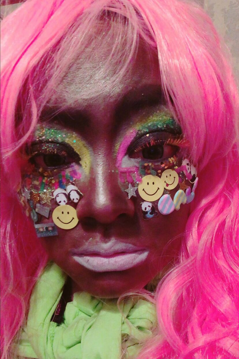 画像 写真 伝説のヤマンバgal あぢゃ 銀座の夜の蝶に変身 日傘をさして歩いてます 週刊女性prime