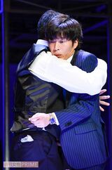 舞台『サメと泳ぐ』より　撮影／山田智絵