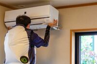 《エアコン工事業者のグチ・本音》作業中に起こったヒヤリハットとは?“空調系ユーチューバー”が教える「…