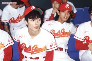 木村拓哉と草なぎ剛(1995年、ジャニーズ野球大会)