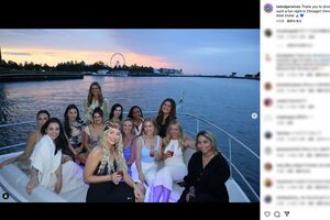 シカゴでの“ドジャース奥様会”によるクルージングの様子が投稿された(『ladodgerwives』公式インスタグラムより)