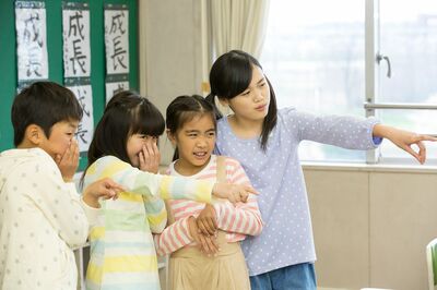 いじめは初期対応が重要。小さな芽のうちに摘むことができるよう予防教育に力を入れるべきと阿部さんは強調する(写真はイメージ)