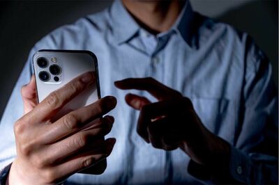 高齢女性を狙う「特殊詐欺」スマホに届く“メール”が地獄の入り口、数千万円を奪う「騙しのテクニック」